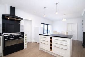 Kitchen/Diner- click for photo gallery